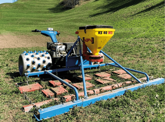 56 - Semence Traitement, Semis  - Semis - Mini épandeur à un disque KS 40 M2