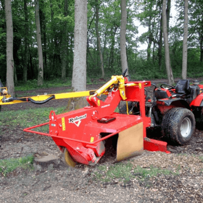 06 - Bois - Divers - Rogneuse de souches sur tracteur XYLOCROK T