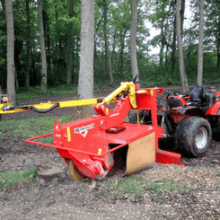 06 - Bois - Divers - Rogneuse de souches sur tracteur XYLOCROK T