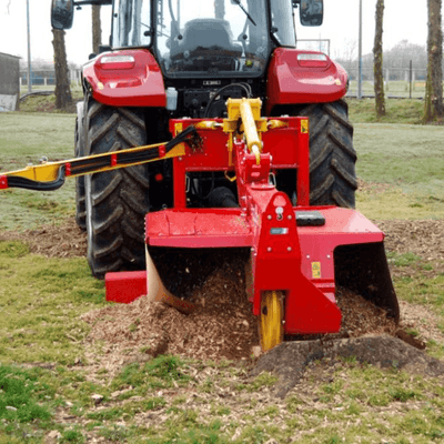 06 - Bois - Divers - Rogneuse de souches sur tracteur XYLOCROK T