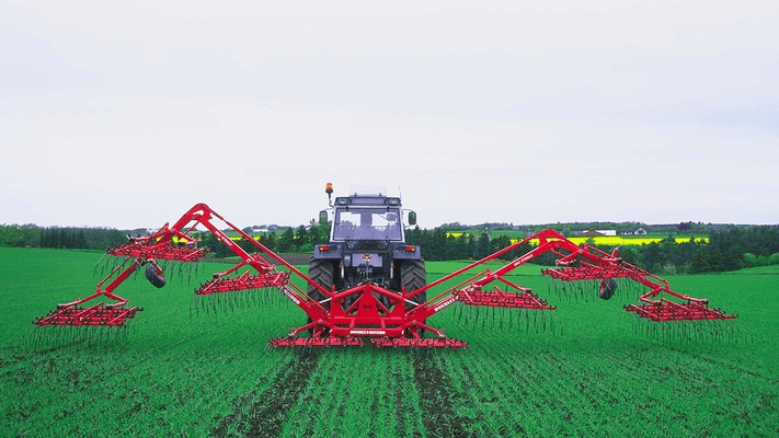 42 - Nettoyeur Haute Pression, Aspirateur, compresseurs, outils pneumatique - Entretien - Herse étrille polyvalente WEEDER