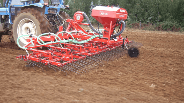 42 - Nettoyeur Haute Pression, Aspirateur, compresseurs, outils pneumatique - Entretien - Herse étrille polyvalente WEEDER