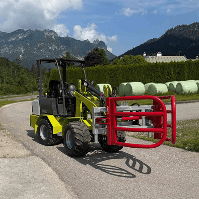 17 - Divers - Divers - Valet de ferme 2527