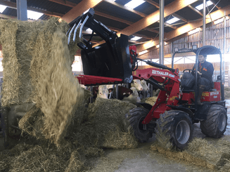 17 - Divers - Divers - Valet de ferme 2T petite largeur