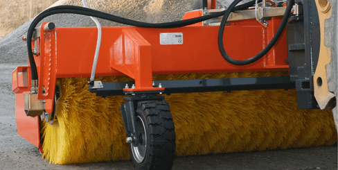 41 - Motoculture, Outillage Ferme et Jardin  - Outillage jardin et ferme - Balayeuses TUCHEL