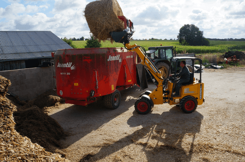 17 - Divers - Divers - Valet de ferme