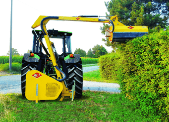 42 - Nettoyeur Haute Pression, Aspirateur, compresseurs, outils pneumatique - Entretien - Epareuse agricole  série Country Line