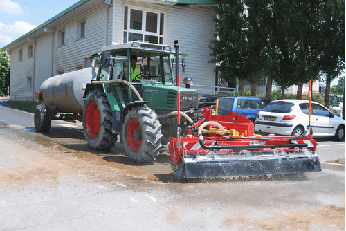 41 - Motoculture, Outillage Ferme et Jardin  - Outillage jardin et ferme - Balayeuses RABAUD
