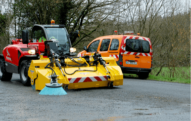 41 - Motoculture, Outillage Ferme et Jardin  - Outillage jardin et ferme - Balayeuses RABAUD