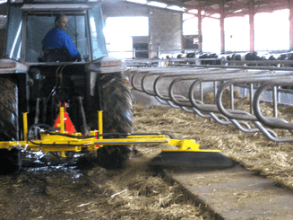41 - Motoculture, Outillage Ferme et Jardin  - Outillage jardin et ferme - Balayeuses RABAUD