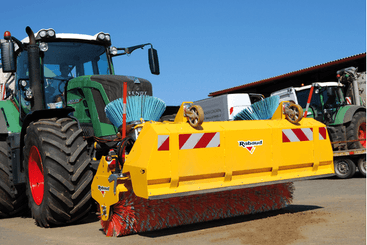 41 - Motoculture, Outillage Ferme et Jardin  - Outillage jardin et ferme - Balayeuses RABAUD