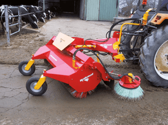 41 - Motoculture, Outillage Ferme et Jardin  - Outillage jardin et ferme - Balayeuses RABAUD
