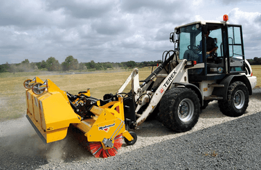 41 - Motoculture, Outillage Ferme et Jardin  - Outillage jardin et ferme - Balayeuses RABAUD