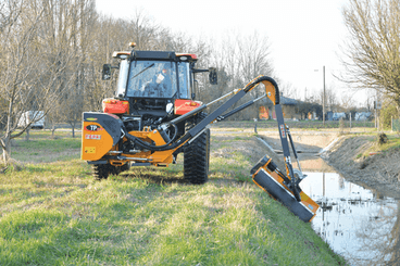 42 - Nettoyeur Haute Pression, Aspirateur, compresseurs, outils pneumatique - Entretien - Épareuse TP490