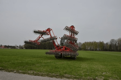 42 - Nettoyeur Haute Pression, Aspirateur, compresseurs, outils pneumatique - Entretien - Herse étrille rotative AEROSTAR ROTATION