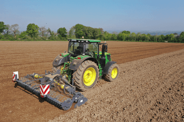 45 - Pièces d'usure et travail du sol - Divers - Herse rotative repliable HRW