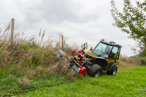 42 - Nettoyeur Haute Pression, Aspirateur, compresseurs, outils pneumatique - Entretien - Tracteur de pente porte outils TERRATRAC TT 