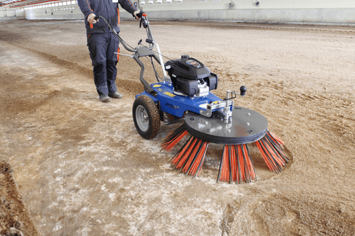41 - Motoculture, Outillage Ferme et Jardin  - Outillage jardin et ferme - Balayeuse BT - BH - BM