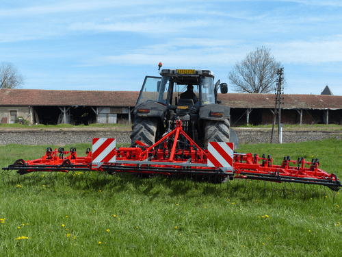 42 - Nettoyeur Haute Pression, Aspirateur, compresseurs, outils pneumatique - Entretien - Herse de prairie HEB