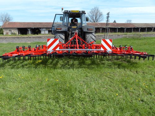 42 - Nettoyeur Haute Pression, Aspirateur, compresseurs, outils pneumatique - Entretien - Herse de prairie HEB