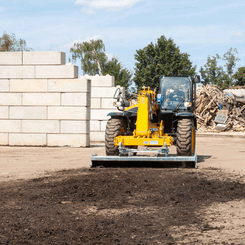 41 - Motoculture, Outillage Ferme et Jardin  - Outillage jardin et ferme - Balai LOWE