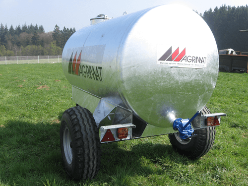 21 - Elevage - Matériel - Tonne à eau monocoque AGRIMAT