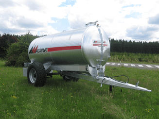 21 - Elevage - Matériel - Tonne à eau monocoque AGRIMAT