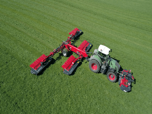 25 - Fenaison - Faucheuses - Combiné de fauche SILVERCUT DISC 1500 T
