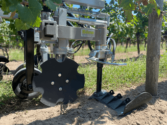 45 - Pièces d'usure et travail du sol - Divers - Cadre porte outils polyvalent pour vignes