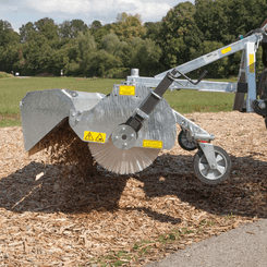 41 - Motoculture, Outillage Ferme et Jardin  - Outillage jardin et ferme - Balayeuses FLIEGL