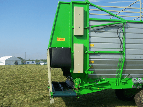 25 - Fenaison - Faucheuses - Faucheuse autochargeuse AB, VENERE et GIUNONE