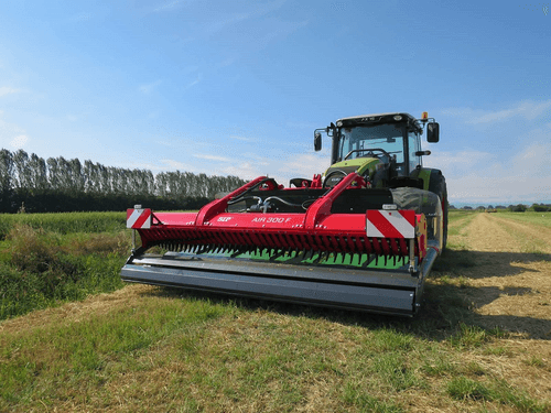 25 - Fenaison - Andaineurs - Andaineur AIR à tapis frontal