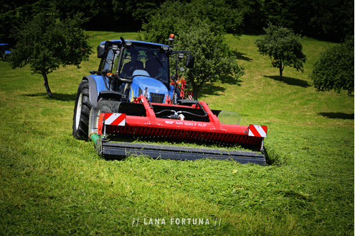 25 - Fenaison - Andaineurs - Andaineur AIR à tapis frontal