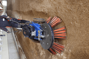 41 - Motoculture, Outillage Ferme et Jardin  - Outillage jardin et ferme - Balayeuse BT - BH - BM