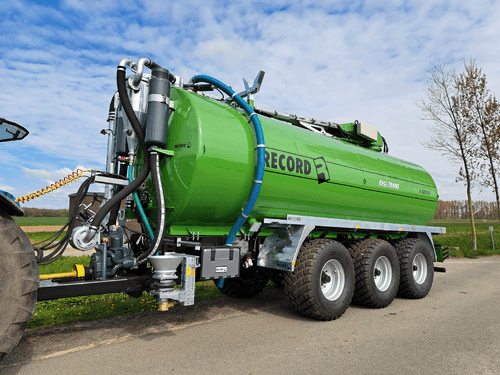 27 - Fertilisation, épandage - Tonnes à lisier - Tonne à lisier RECORD