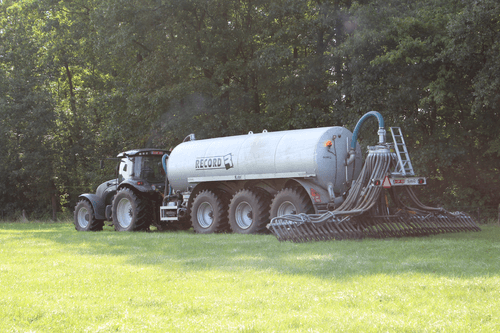 27 - Fertilisation, épandage - Tonnes à lisier - Tonne à lisier RECORD