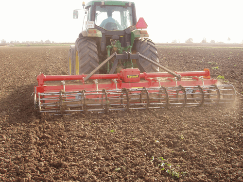 45 - Pièces d'usure et travail du sol - Divers - Fraise rotative à lames équerre AM-F