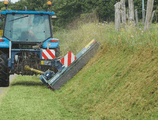 42 - Nettoyeur Haute Pression, Aspirateur, compresseurs, outils pneumatique - Entretien - Broyeur d'accotement DMF, Acco-Green et Acco-Road.