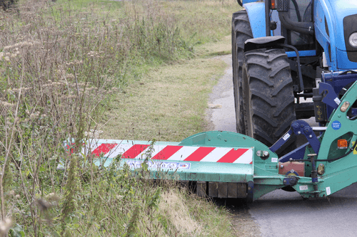 42 - Nettoyeur Haute Pression, Aspirateur, compresseurs, outils pneumatique - Entretien - Broyeur d'accotement DMF, Acco-Green et Acco-Road.