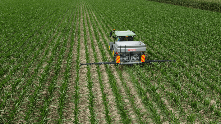 27 - Fertilisation, épandage - Distributeurs d'engrais - Distributeur d'engrais inter-rangs SPANDI