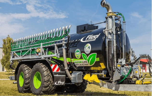 27 - Fertilisation, épandage - Tonnes à lisier - Tonne d'épandage avec rampe à patin