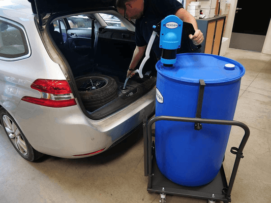 09 - Carburant et transfert - Matériel de transfert - Pompe AdBlue manuelle 15L/Min